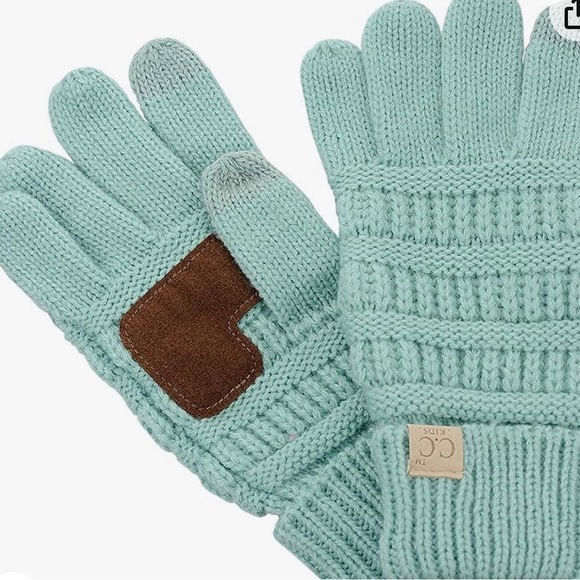 Set of C.C BeanieTail Kids'  Ponytail Beanie & Gloves - Picture 5 of 6